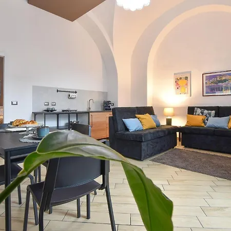 1 Bedroom Gorgeous In Сasa de vacaciones *